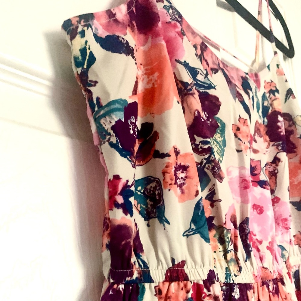 Floral Short Dress - Picture 4 of 8